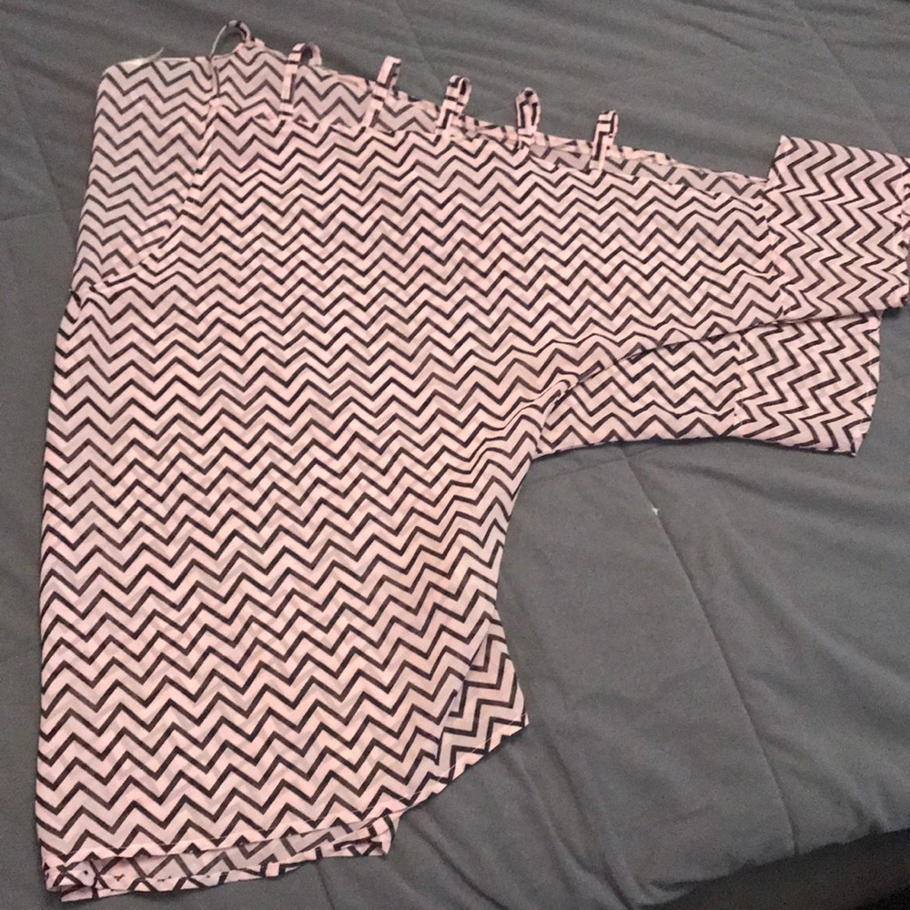 Chevron top with cut out sleeves!